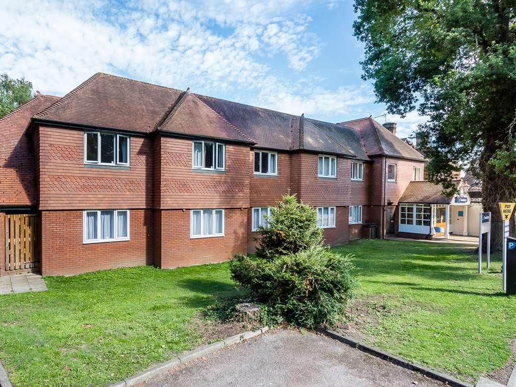 Travelodge Walton On Thames Walton-on-Thames Exterior foto
