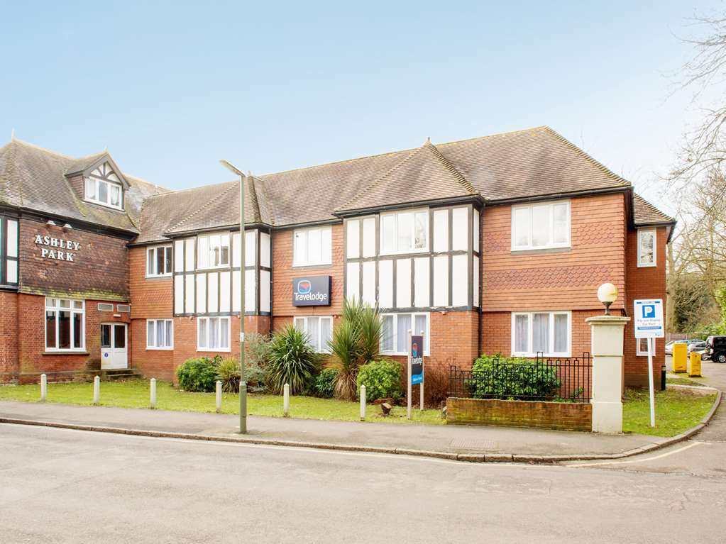Travelodge Walton On Thames Walton-on-Thames Exterior foto