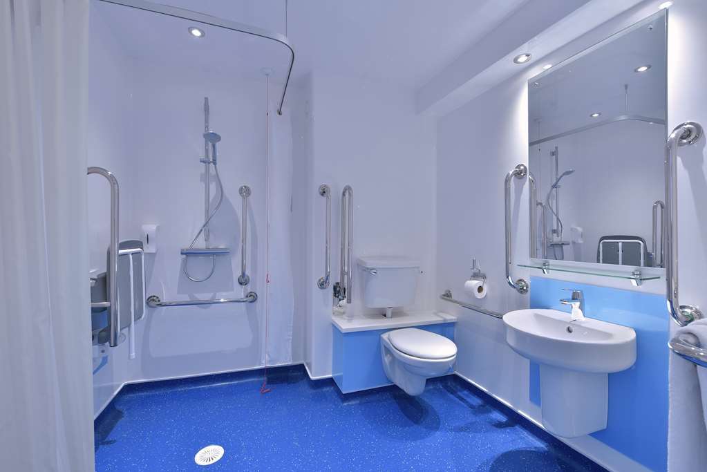 Travelodge Walton On Thames Walton-on-Thames Quarto foto